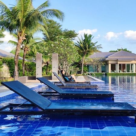 Вилла Family House @ Casa Seaside Rayong Бан-Чак-Пхай Экстерьер фото
